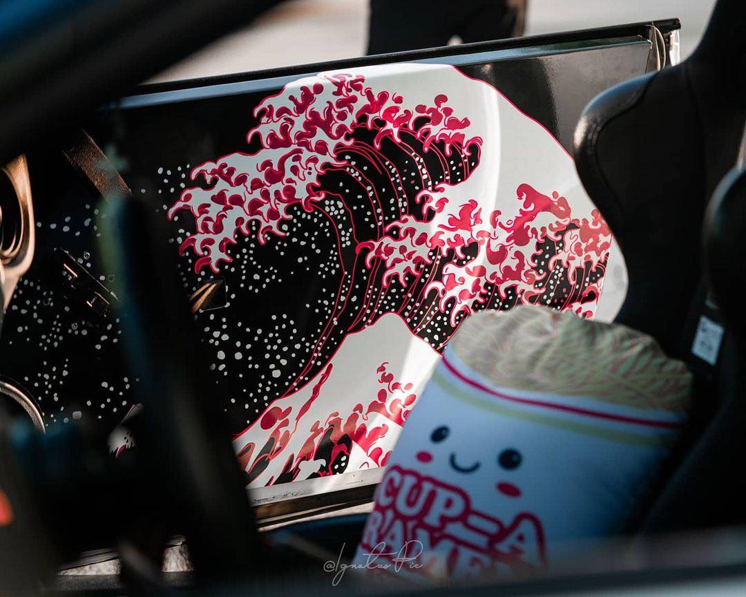 red great wave doorcard graphics